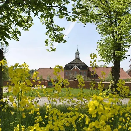 Kultur Gut Hasselburg Ferienhaus *